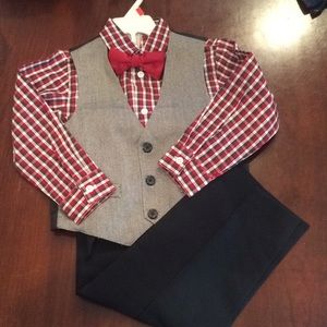 NWT Toddler Kenneth Cole 4 piece suit